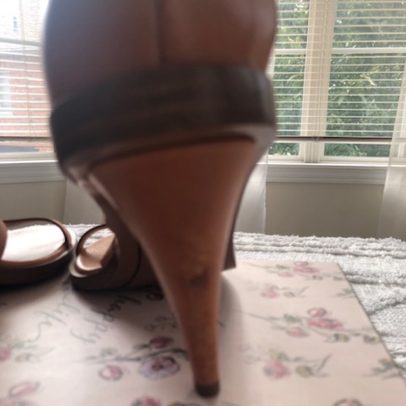 CHLOE BEIGE SHOE - Picture 6 of 15